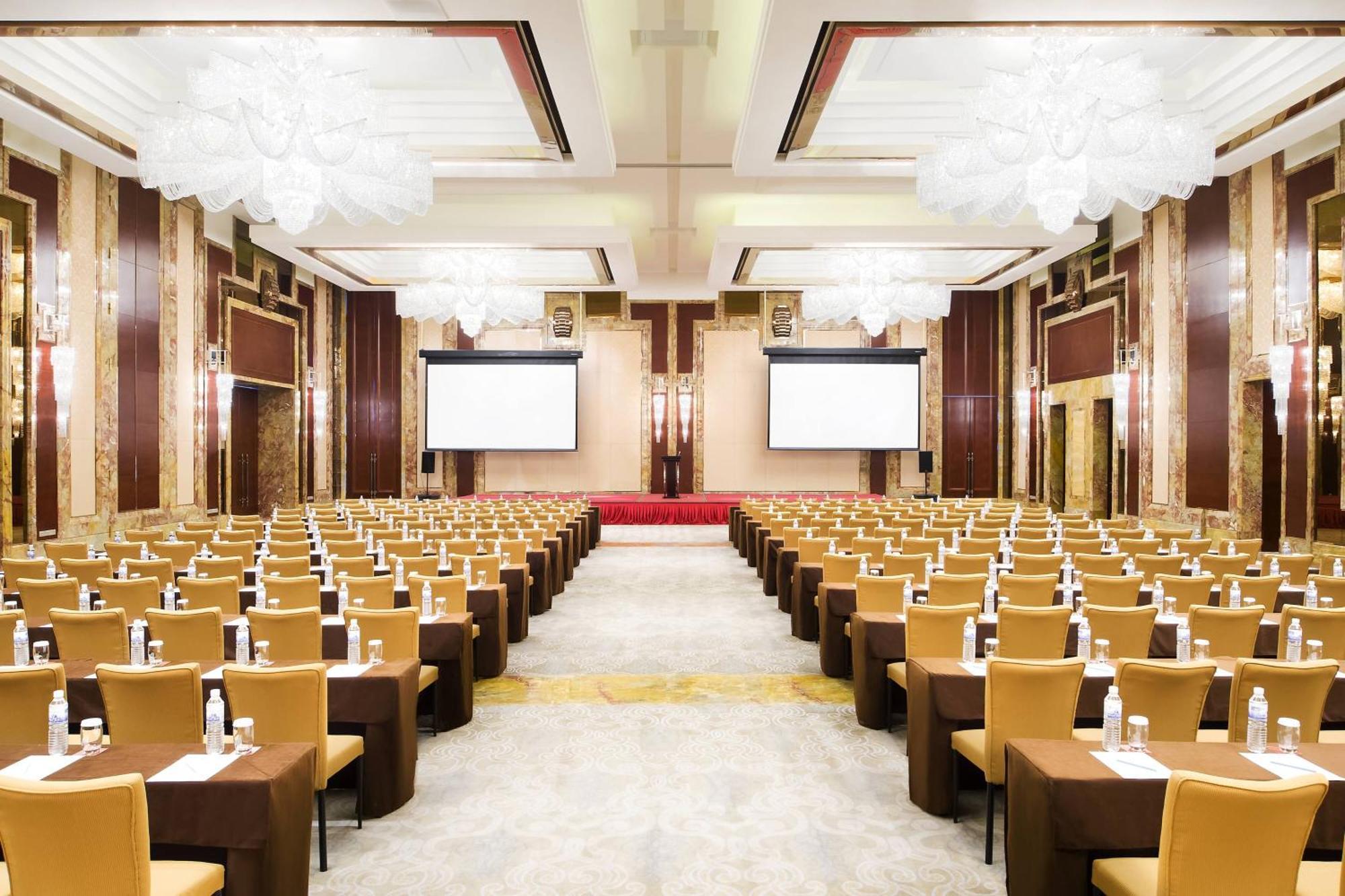 Sheraton Qingdao Jiaozhou Hotel Экстерьер фото